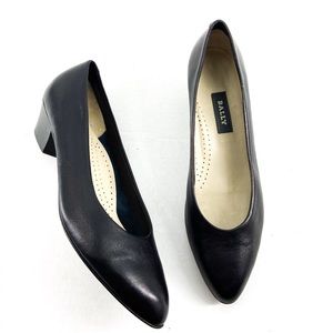 VTG Bally Lela Black Leather Pumps Low Pointed Toe